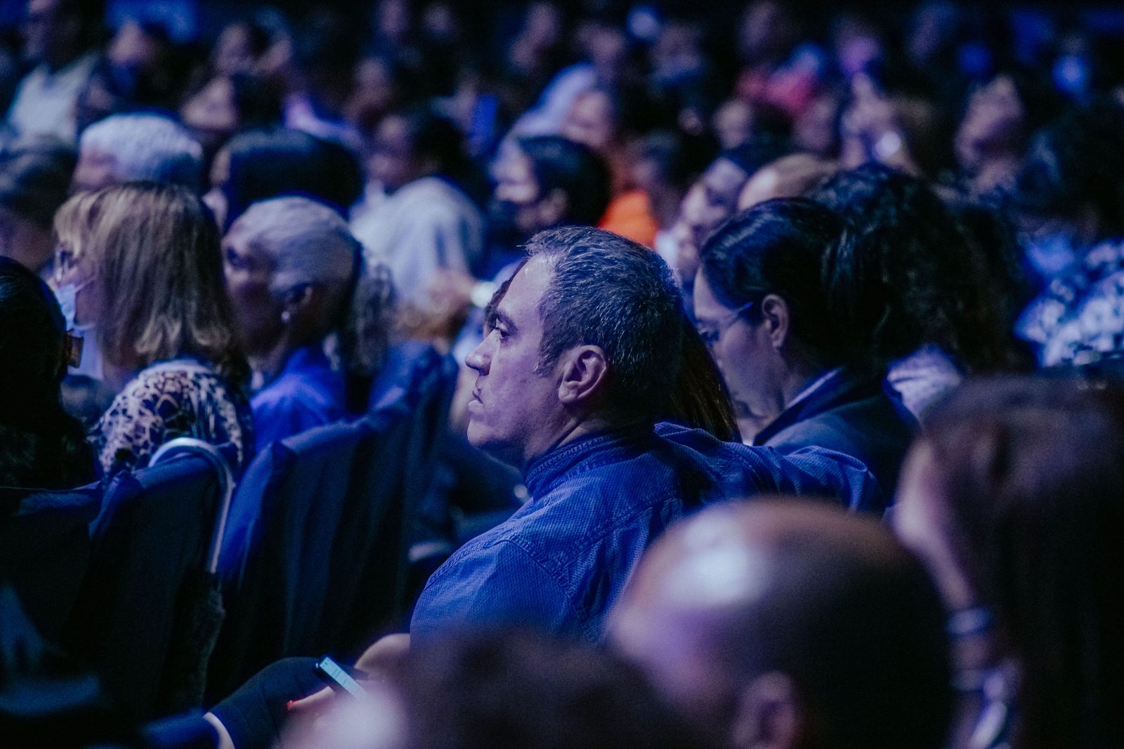 Plateia lotada em congresso de profissionais